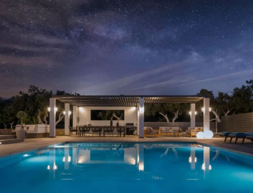 Azatis Luxury Villa
