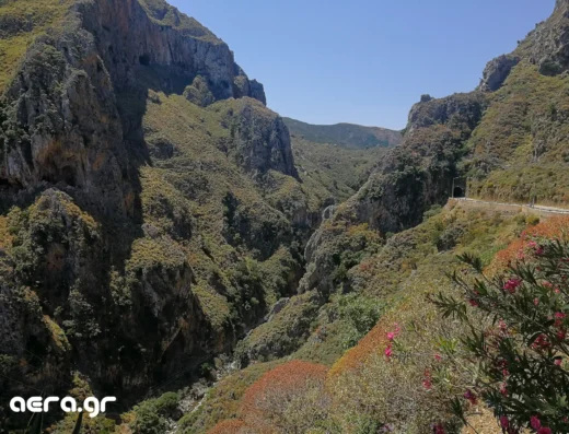 Τunnel by the Topolia gorge